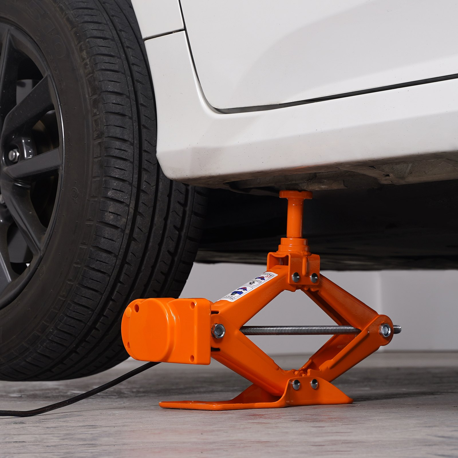 Electric Car Jack, 3 Tons /6600 lbs Scissor Jack, Truck Tire Change - Picture 8 of 12