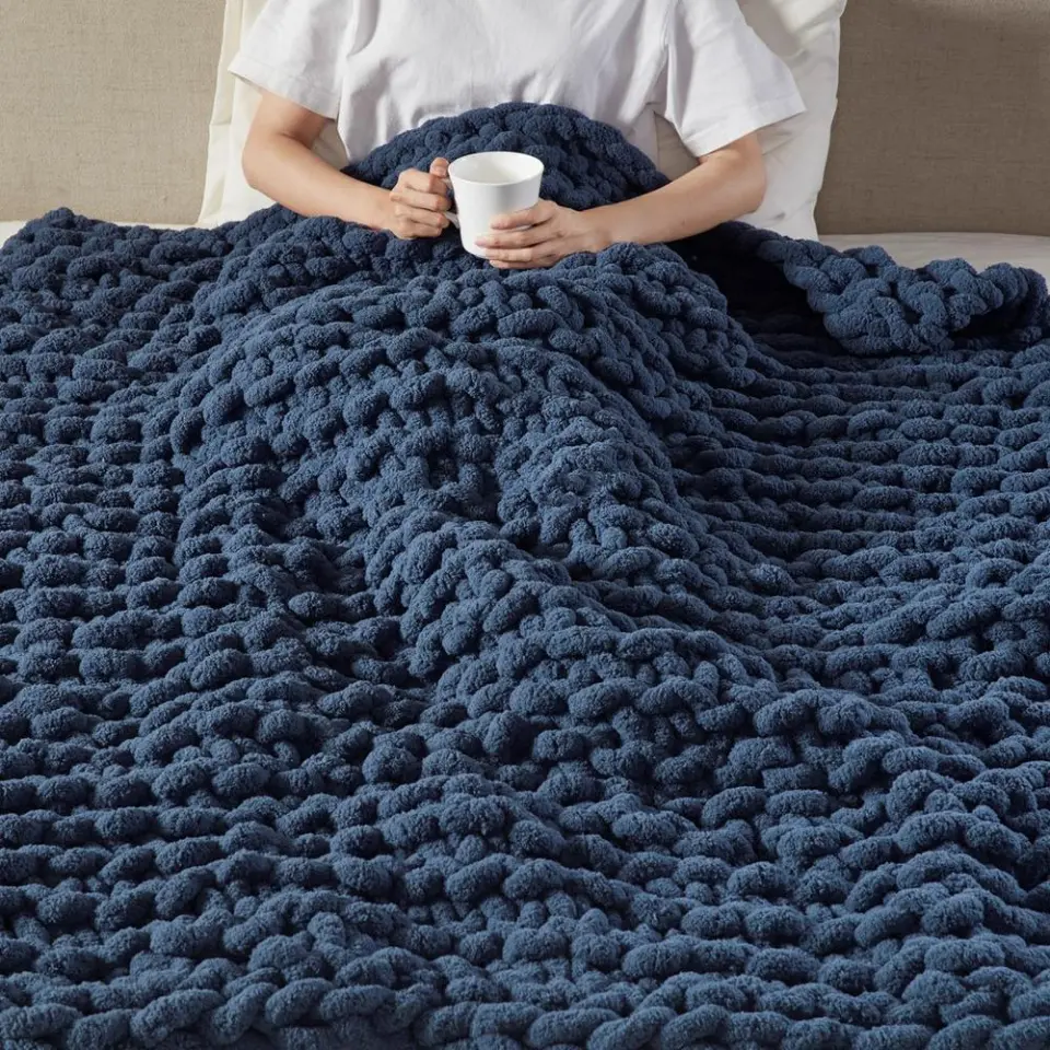 Chunky Knit Chenille Soft Accent Throw Blanket