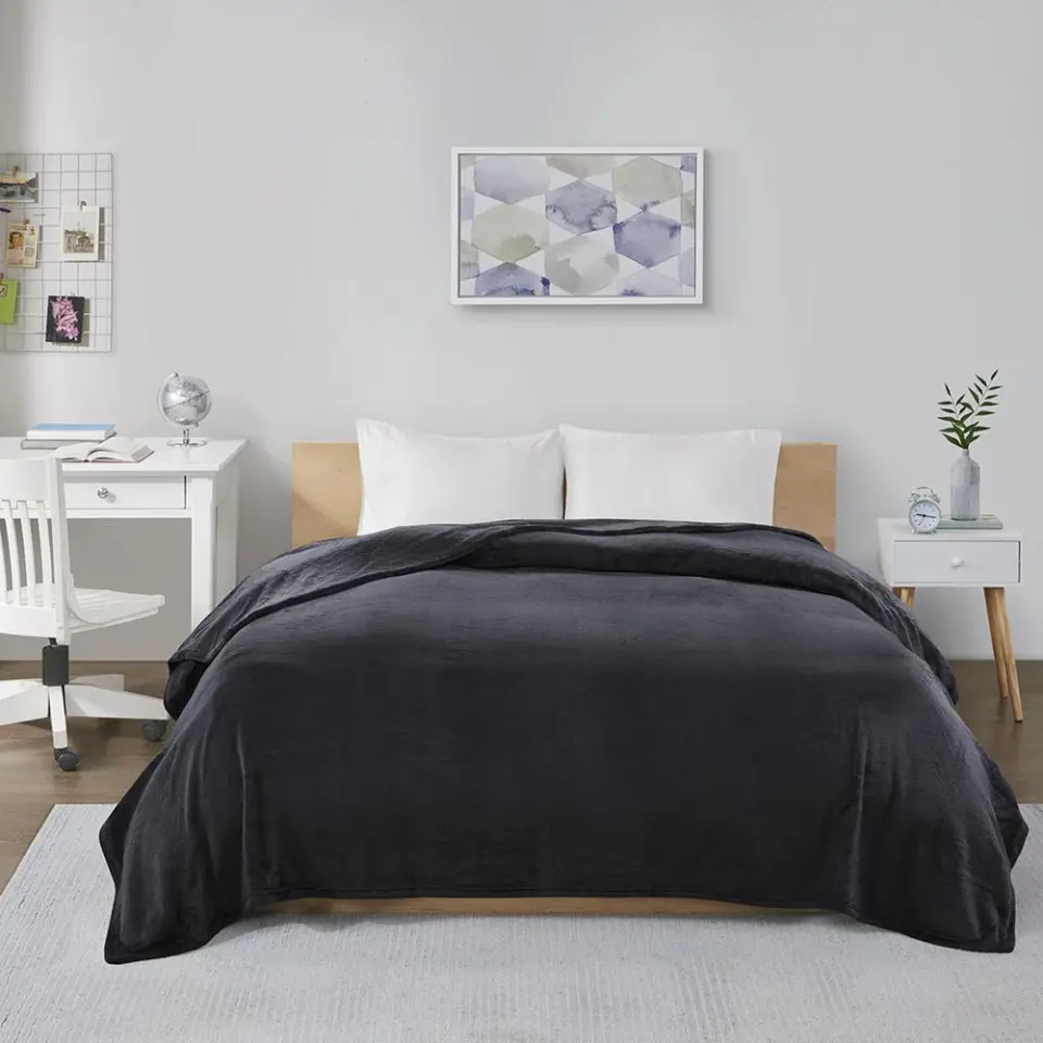 Microlight Plush Oversized Warmth Bed Blanket thumbnail 4