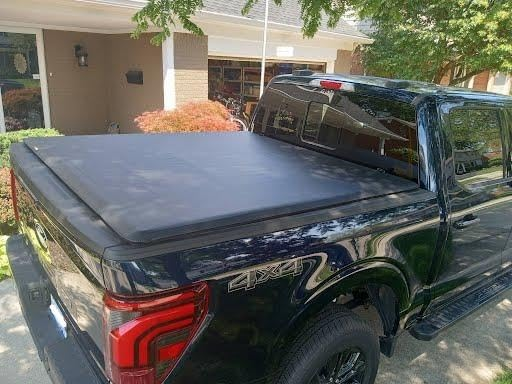 Soft Roll-Up Truck Bed Tonneau Cover, Fits 5.6 ft (5 ft 7 in/67 in) Bed